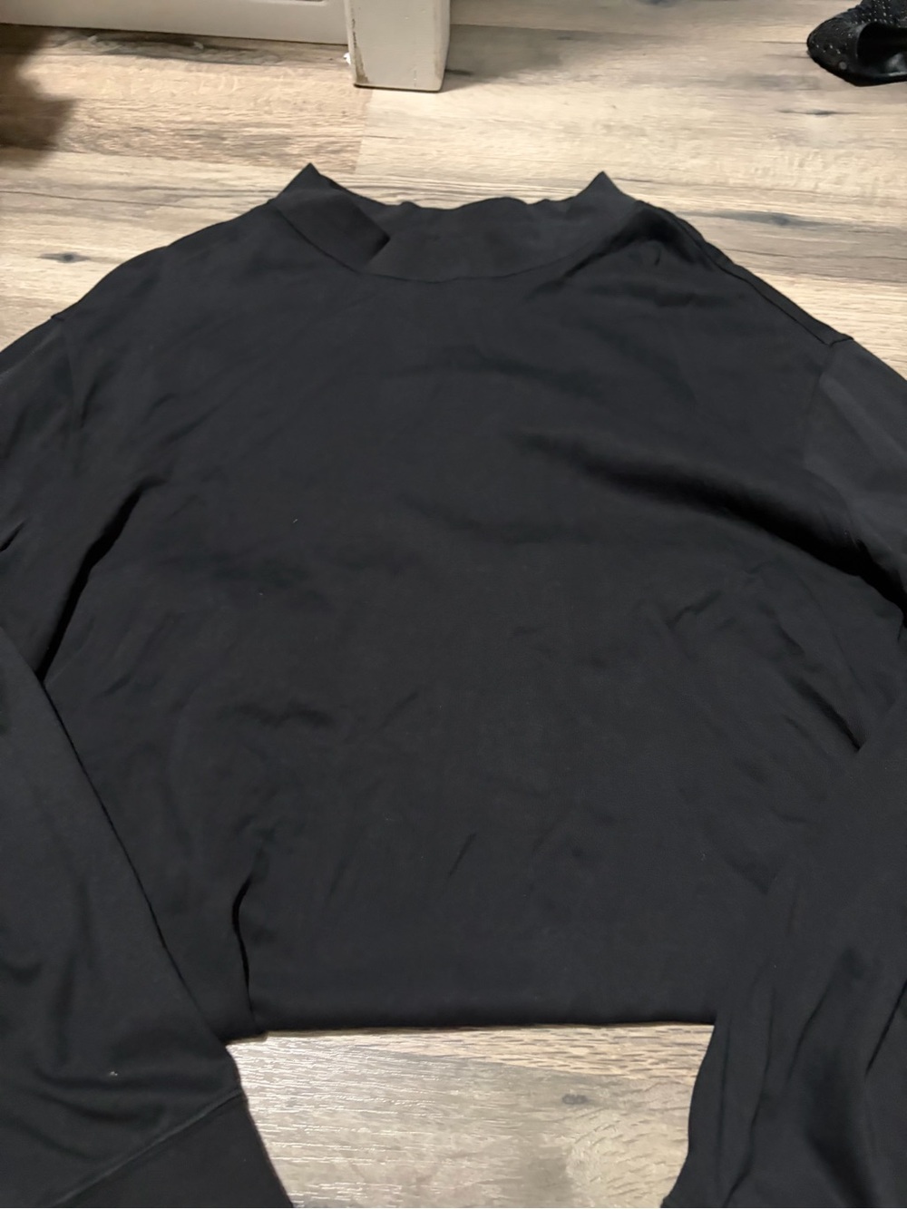 Men's Black Long-Sleeve Mock Neck - XL